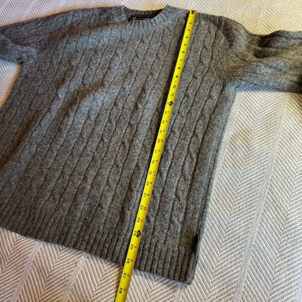 Men's Vintage Abercrombie‎ & Fitch Wool Cableknit Sweater, Gray, Size S (L)